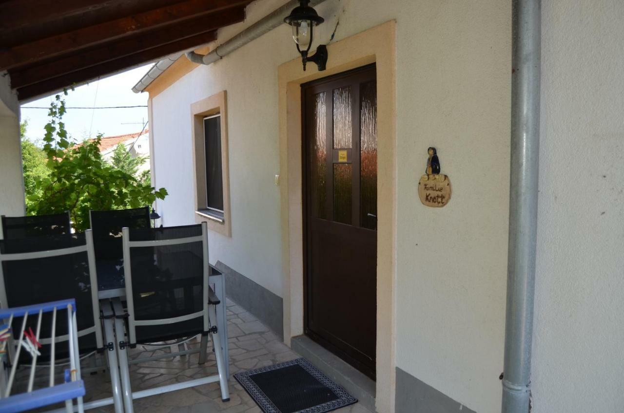 Haus Knott Polje (Krk) Exterior foto